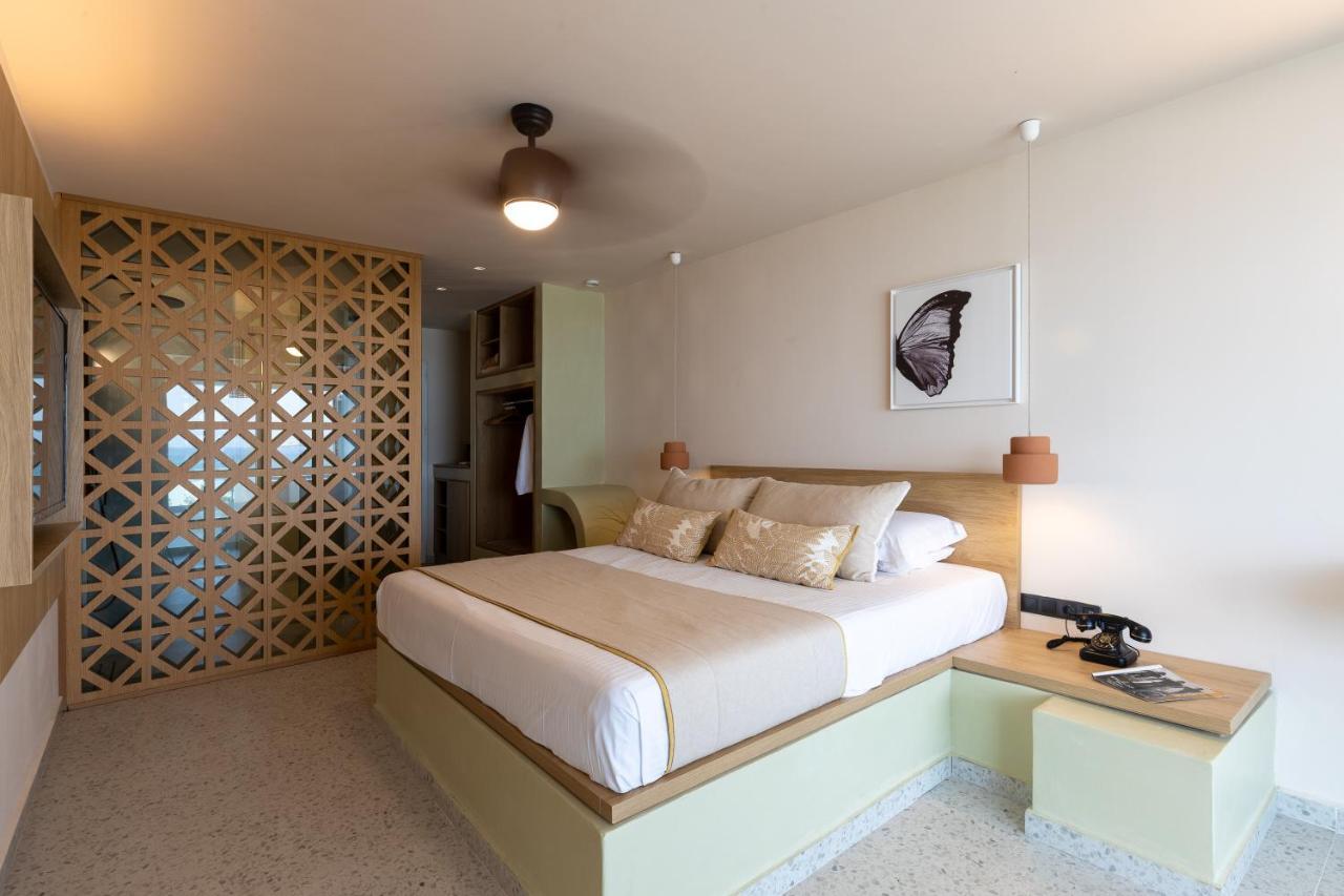 Kouros Exclusive Hotel & Suites - Adults Only ฟาลิรากี ภายนอก รูปภาพ