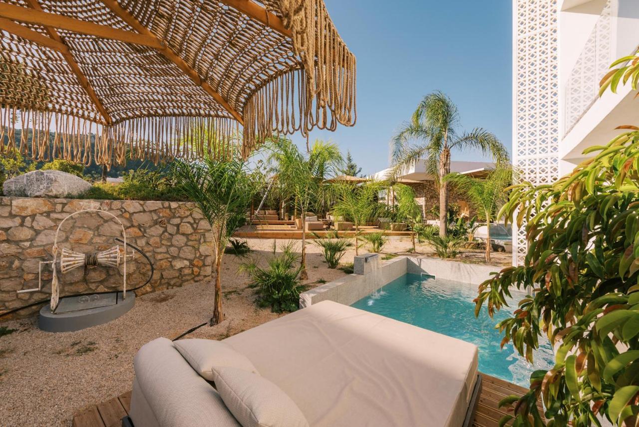 Kouros Exclusive Hotel & Suites - Adults Only ฟาลิรากี ภายนอก รูปภาพ