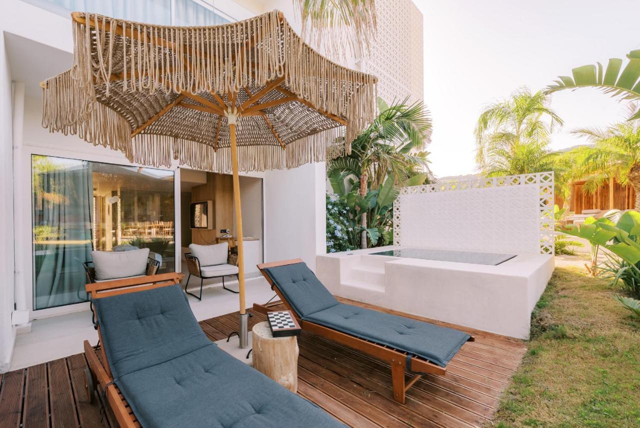 Kouros Exclusive Hotel & Suites - Adults Only ฟาลิรากี ภายนอก รูปภาพ