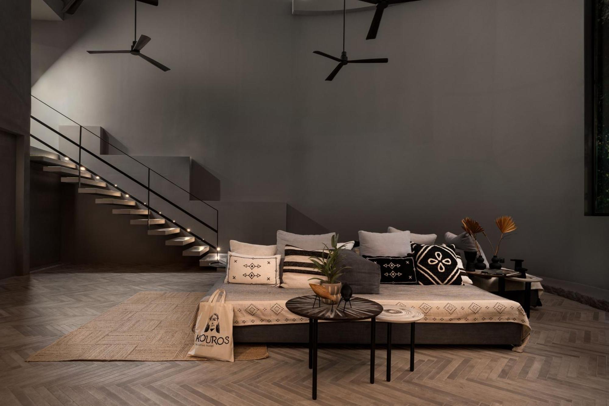 Kouros Exclusive Hotel & Suites - Adults Only ฟาลิรากี ภายนอก รูปภาพ